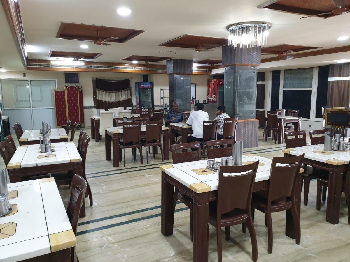 Отель Sriannamalaiyar Residency Веллуру Экстерьер фото